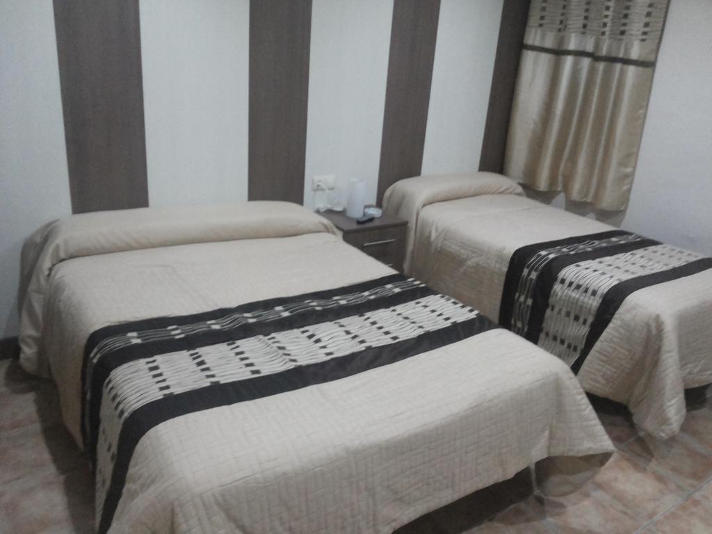Hostal El Duende Blanco Sierra Nevada Szoba fotó