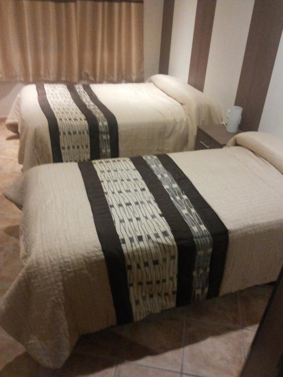 Hostal El Duende Blanco Sierra Nevada Szoba fotó